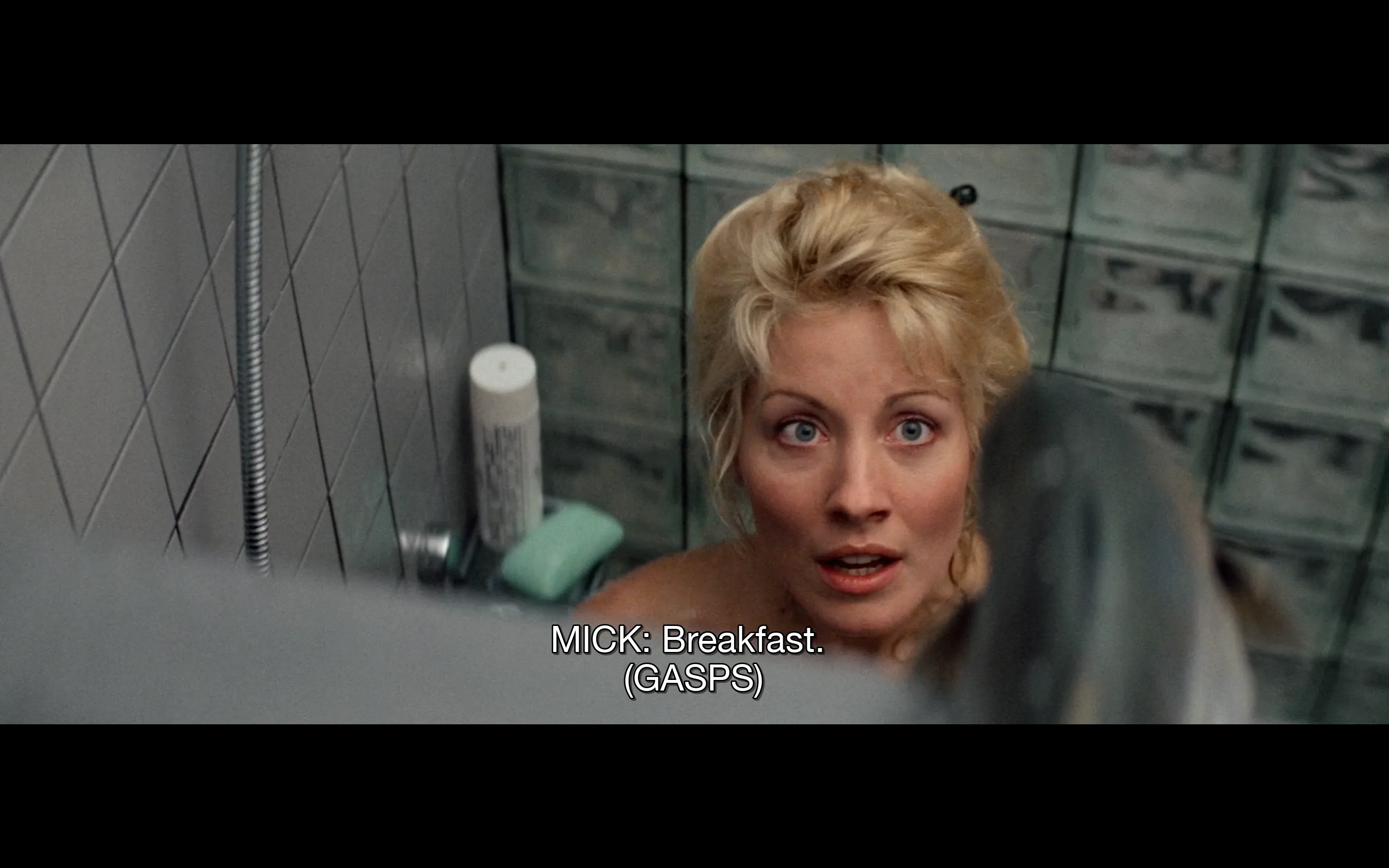 I'm watching Crocodile Dundee II (1988) (3/4)